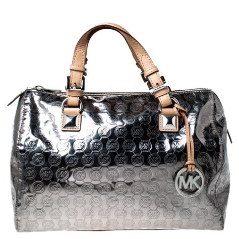 silver michael kors bag with front pocket|Michael Kors medium black silver.